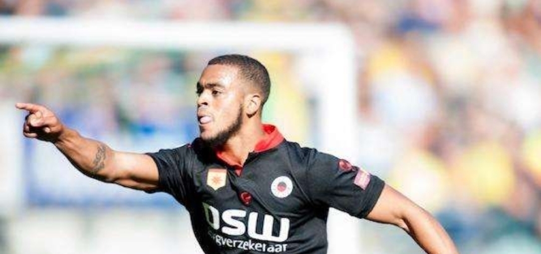 终位列前茅 终位列前茅