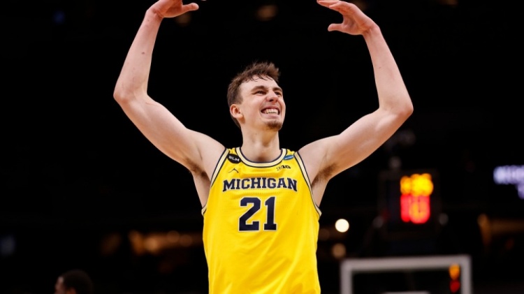 足球迷而言 足球迷而言